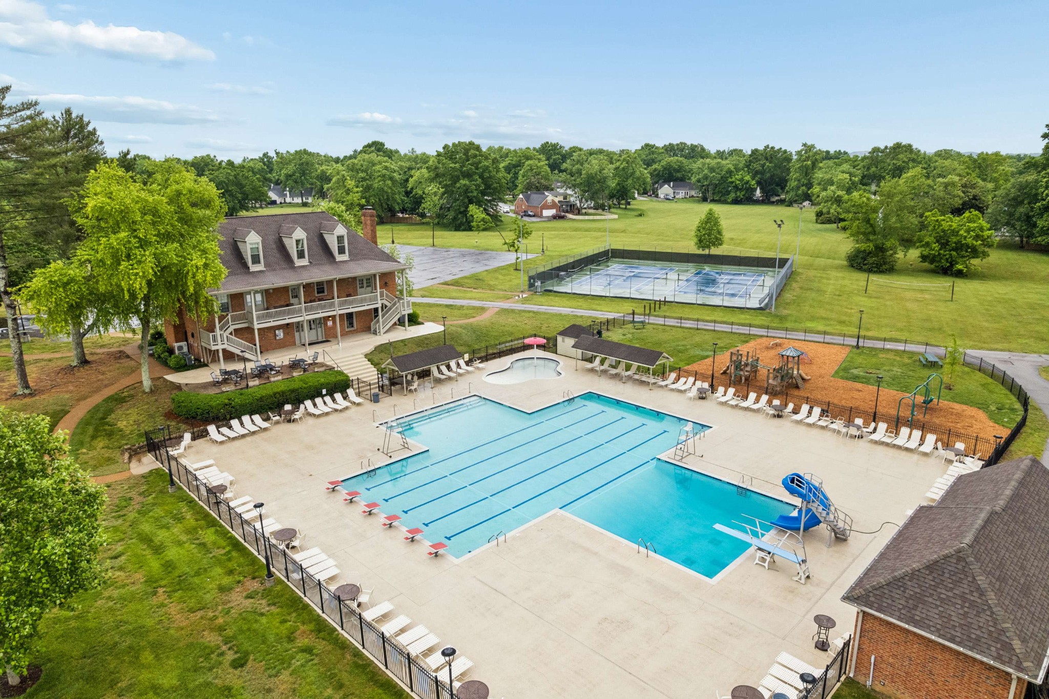  141 Cottonwood Dr, Franklin, TN, 37069 - 物件實景