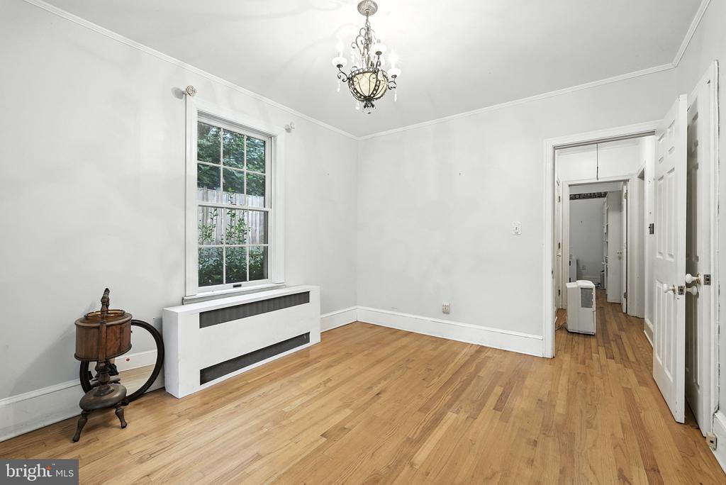 Silver Spring, Maryland, 20901, United States, 3 Bedrooms Bedrooms, ,1 BathroomBathrooms,Residential,For Sale,1928721