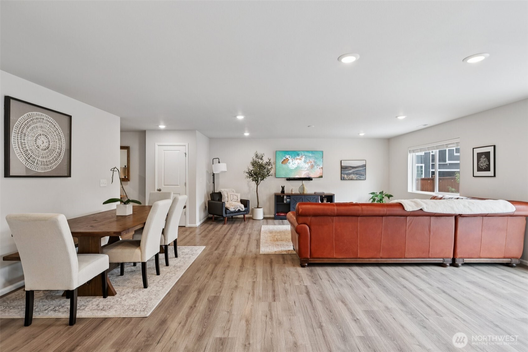 Sultan, Washington, 98294, United States, 4 Bedrooms Bedrooms, ,2 BathroomsBathrooms,Residential,For Sale,1923458
