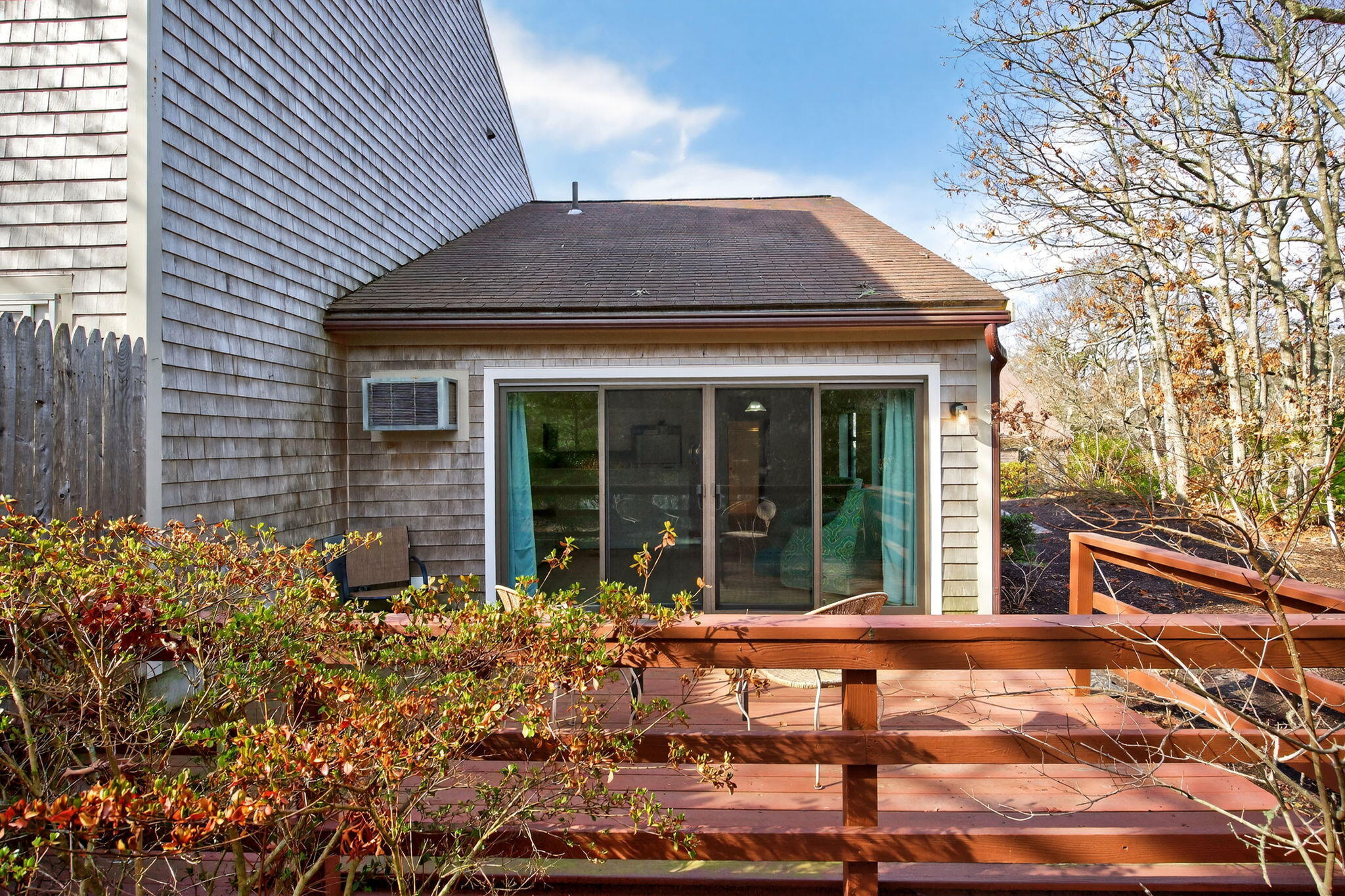  77 Roundhouse Road, Buzzards Bay, MA, 02532 - 物件實景