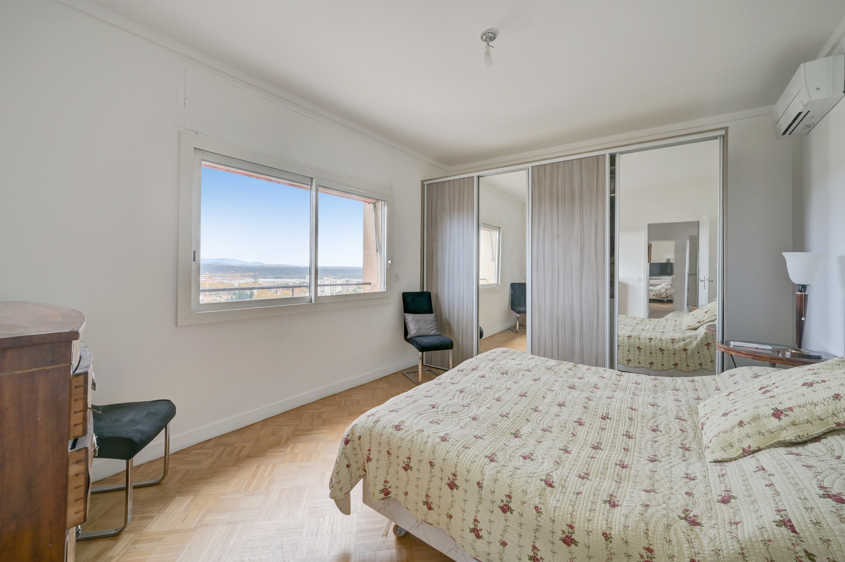  For Sale – Spacious 5-Room Apartment of 131 m² with Terrace and Panoramic View - 物件實景