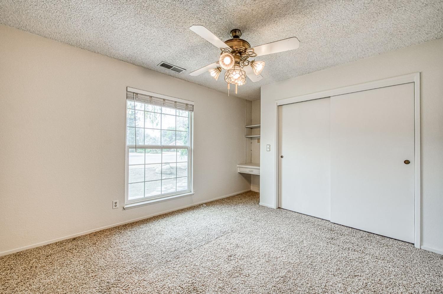 Sanger, California, 93657, United States, 4 Bedrooms Bedrooms, ,3 BathroomsBathrooms,Residential,For Sale,1897829