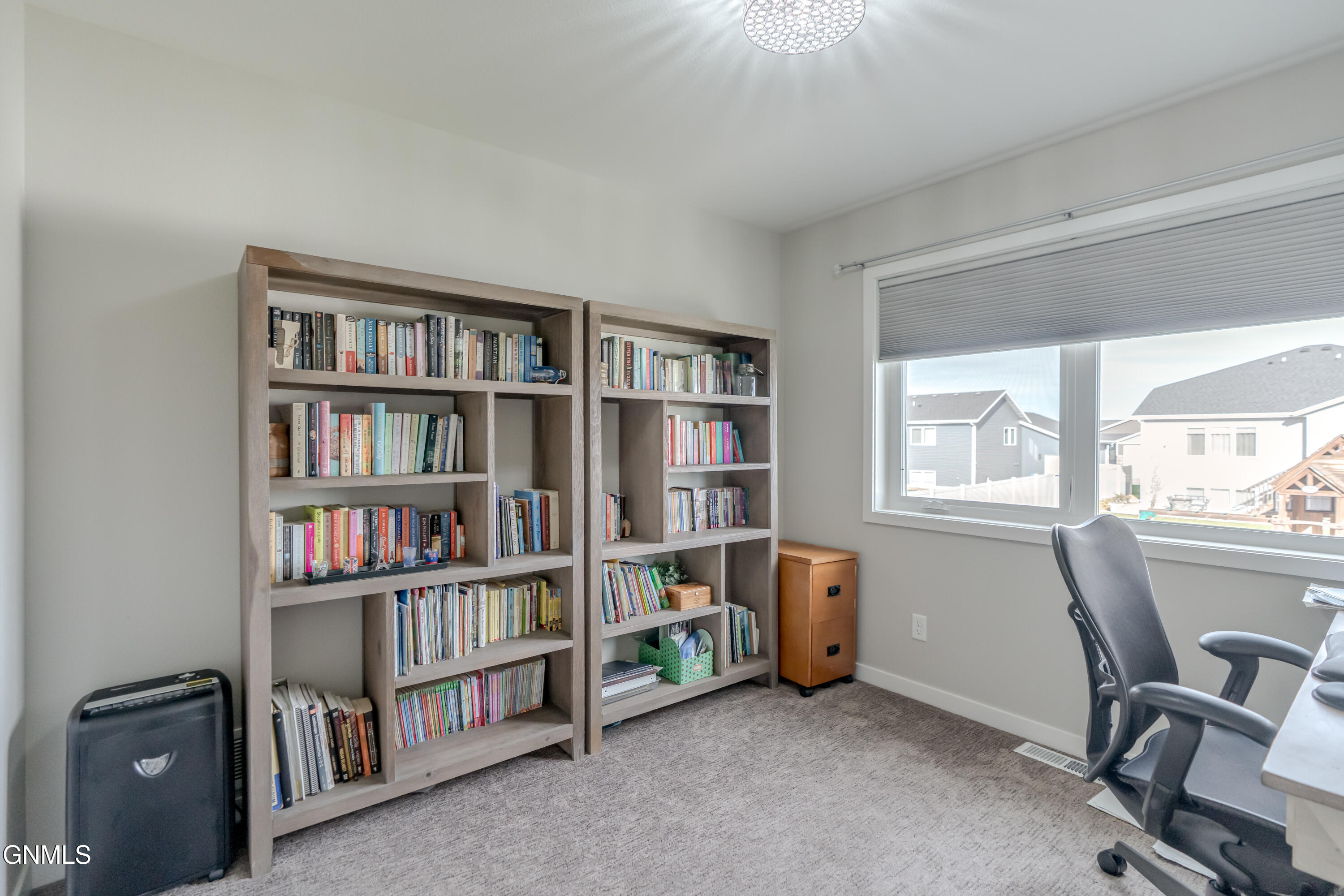 Bismarck, North Dakota, 58504, United States, 5 Bedrooms Bedrooms, ,2 BathroomsBathrooms,Residential,For Sale,1986096