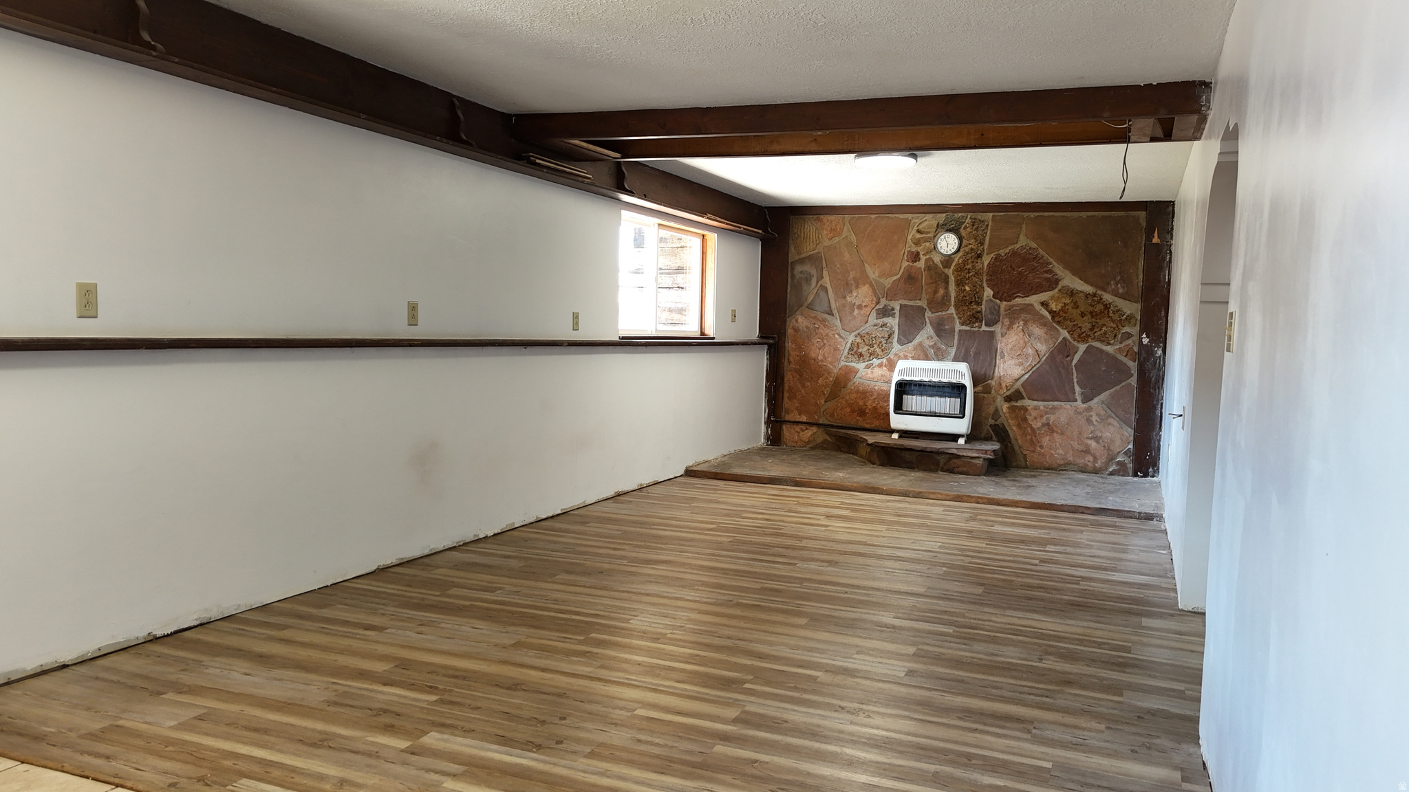 Eden, Utah, 84310, United States, 2 Bedrooms Bedrooms, ,1 BathroomBathrooms,Residential,For Sale,2001672