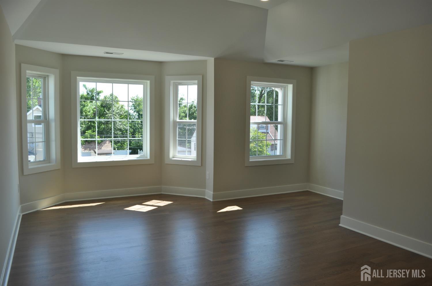 Woodbridge, New Jersey, 07095, United States, 4 Bedrooms Bedrooms, ,4 BathroomsBathrooms,Residential,For Sale,1920305