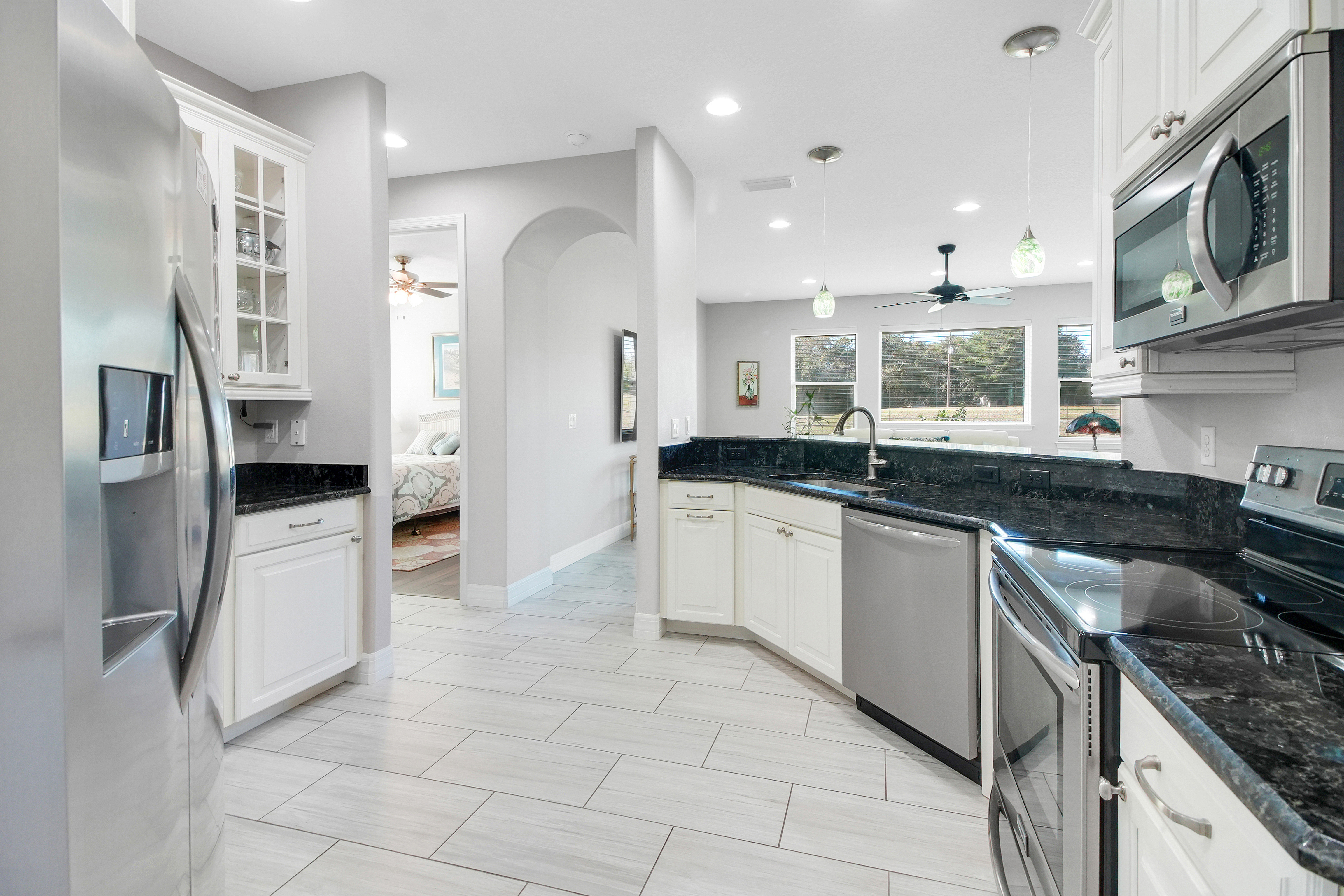 Lady Lake, Florida, 32159, United States, 4 Bedrooms Bedrooms, ,3 BathroomsBathrooms,Residential,For Sale,2005730