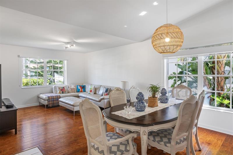 Sunrise, Florida, 33323, United States, 3 Bedrooms Bedrooms, ,2 BathroomsBathrooms,Residential,For Sale,1862219