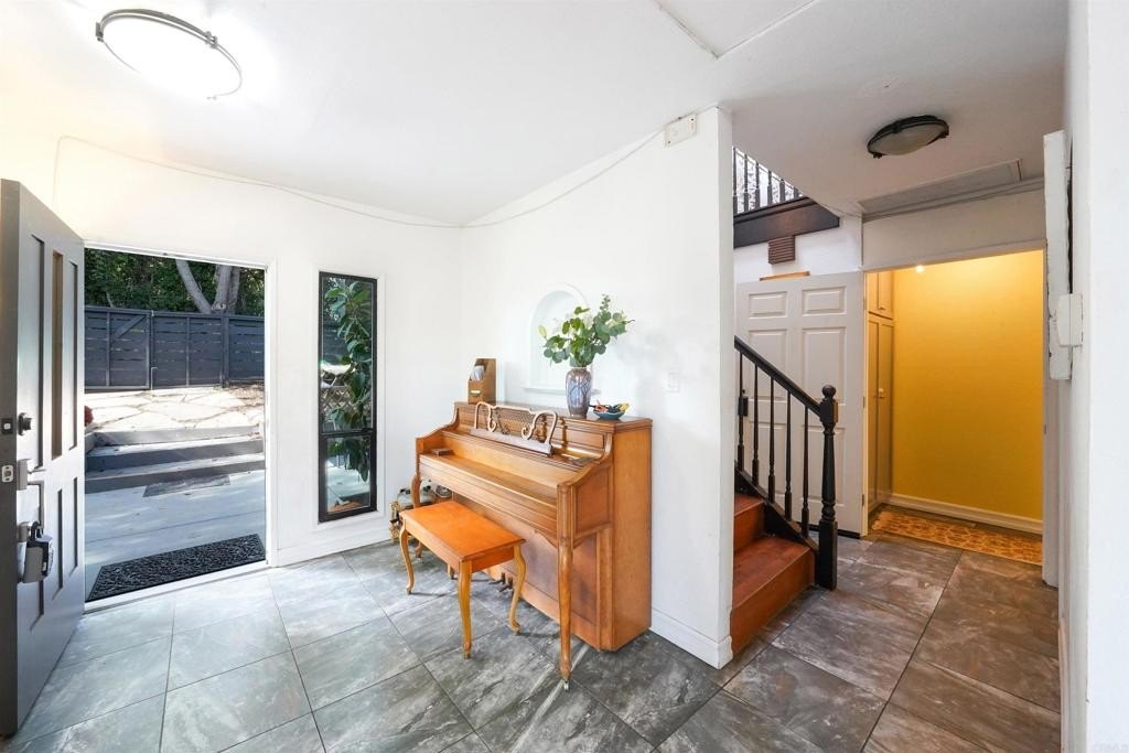 San Diego, California, 92102, United States, 3 Bedrooms Bedrooms, ,4 BathroomsBathrooms,Residential,For Sale,1991892