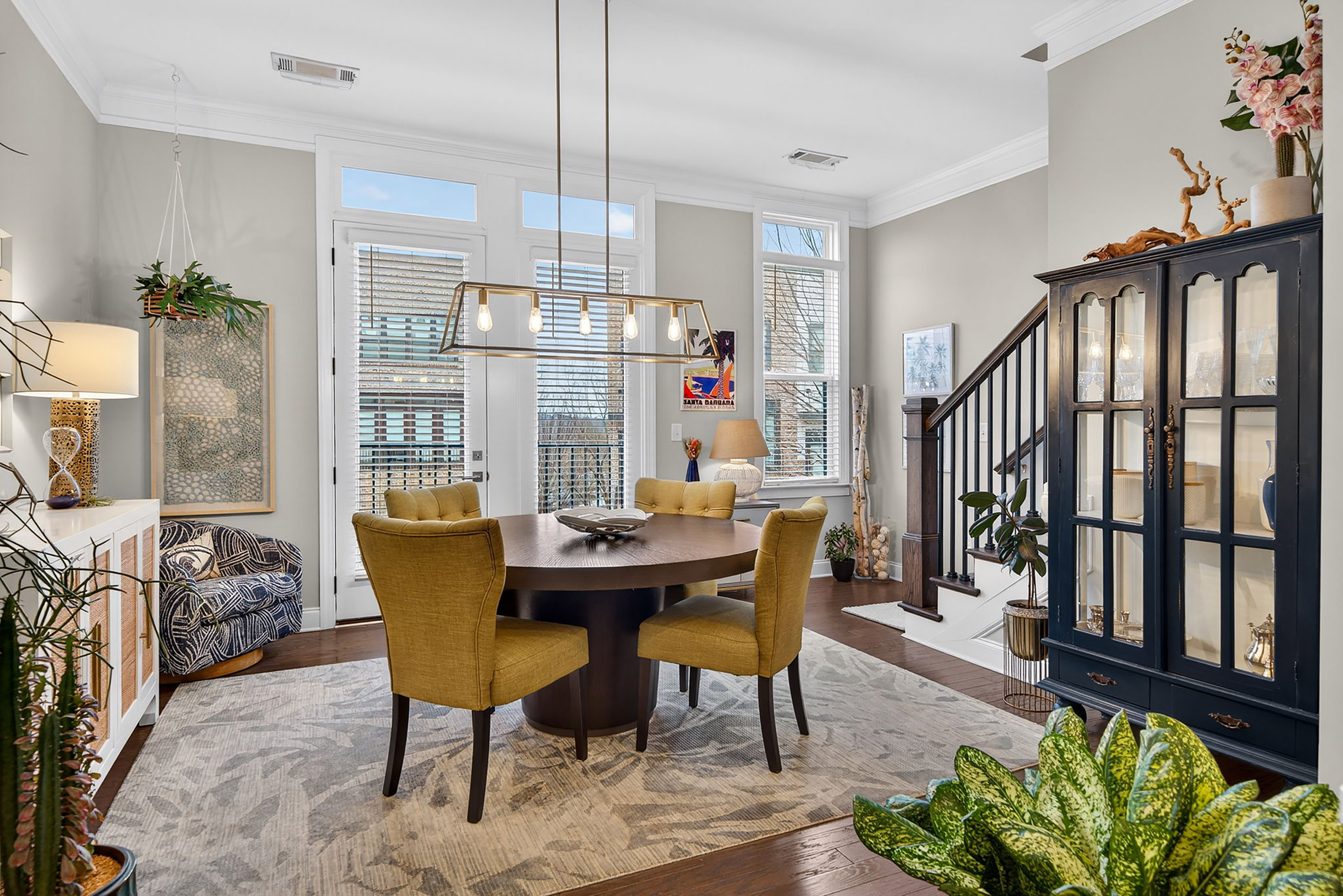  Stunning Three Bedroom Townhome in Convenient Boutique Community - 物件實景