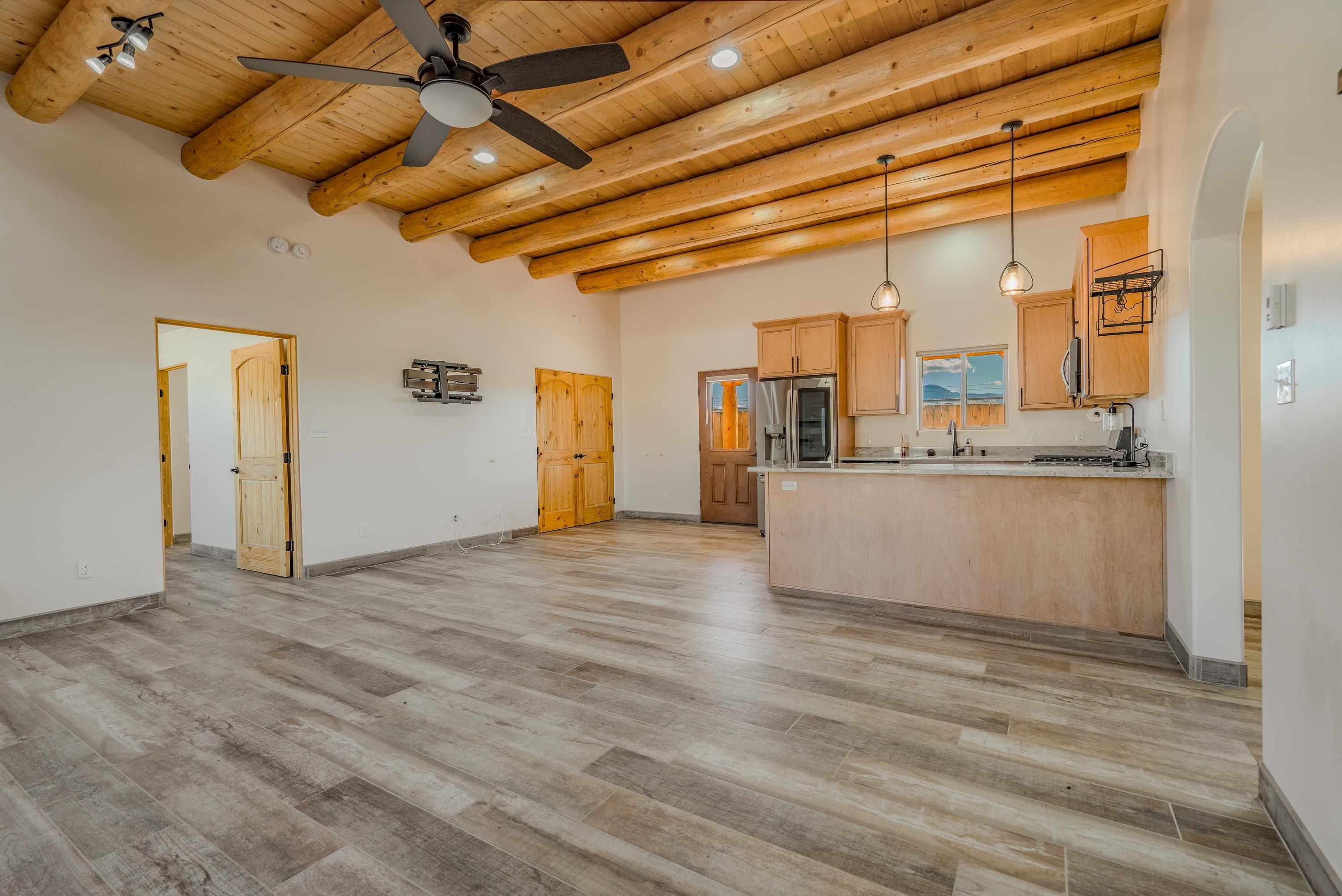 Taos, New Mexico, 87557, United States, 3 Bedrooms Bedrooms, ,2 BathroomsBathrooms,Residential,For Sale,1959300