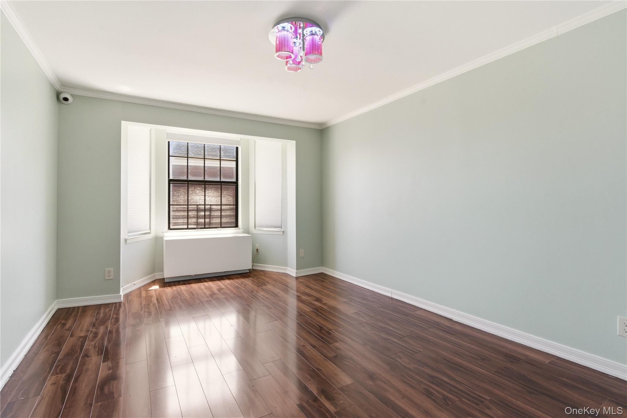  16306 71st Avenue, Fresh Meadows, NY, 11365 - 物件實景