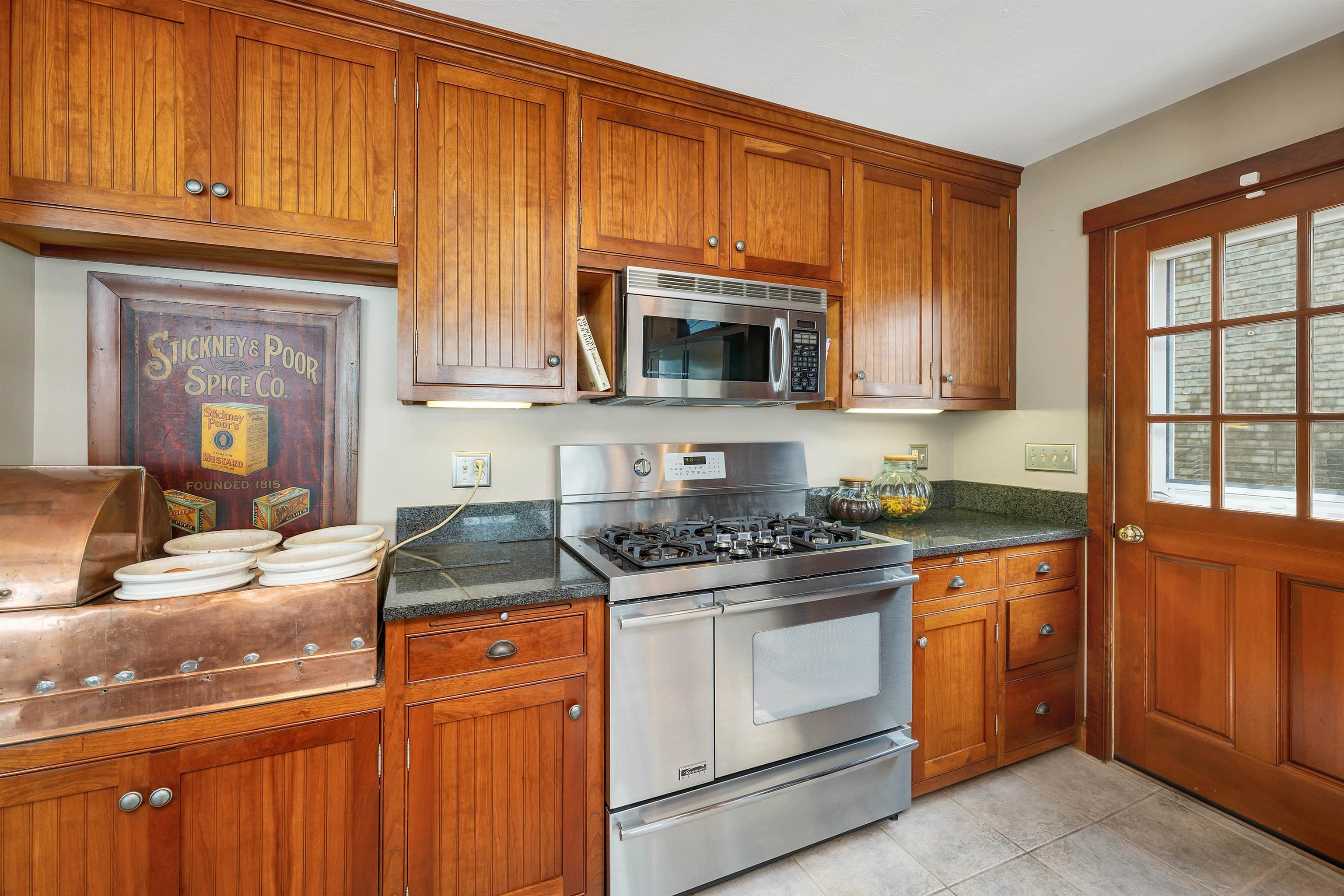 Gilford, New Hampshire, 03249, United States, 3 Bedrooms Bedrooms, ,3 BathroomsBathrooms,Residential,For Sale,1875899
