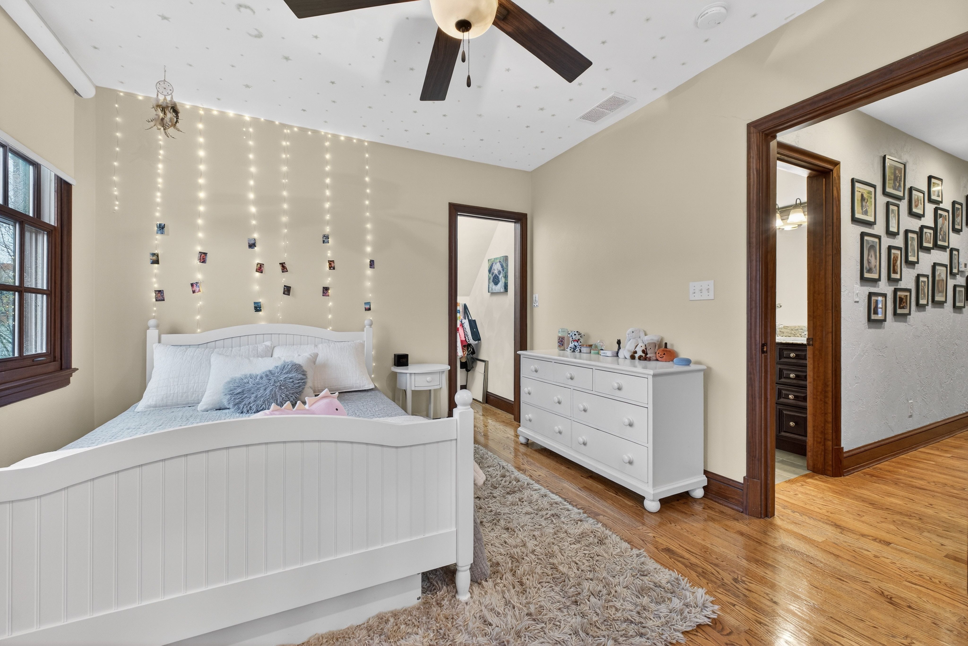  Timelessly Restored Bungalow in Hi-Pointe DeMun - 物件實景