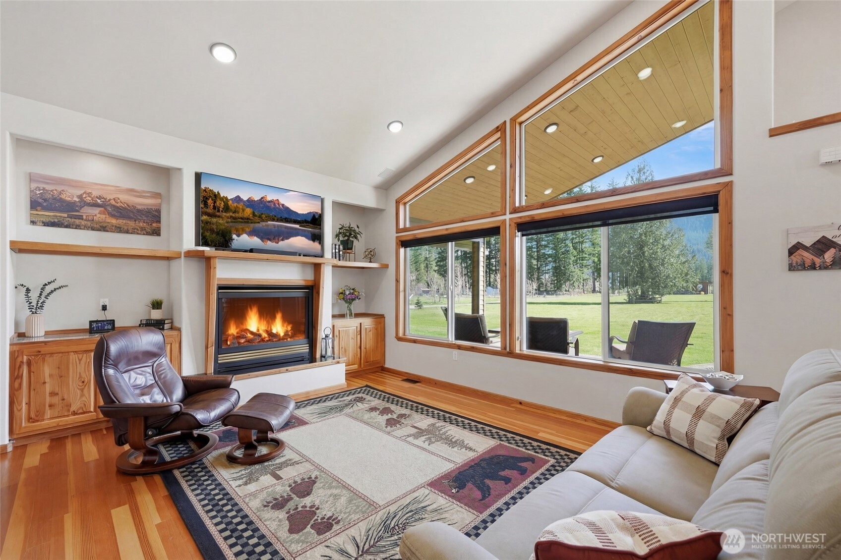 Gold Bar, Washington, 98251, United States, 4 Bedrooms Bedrooms, ,2 BathroomsBathrooms,Residential,For Sale,2032220