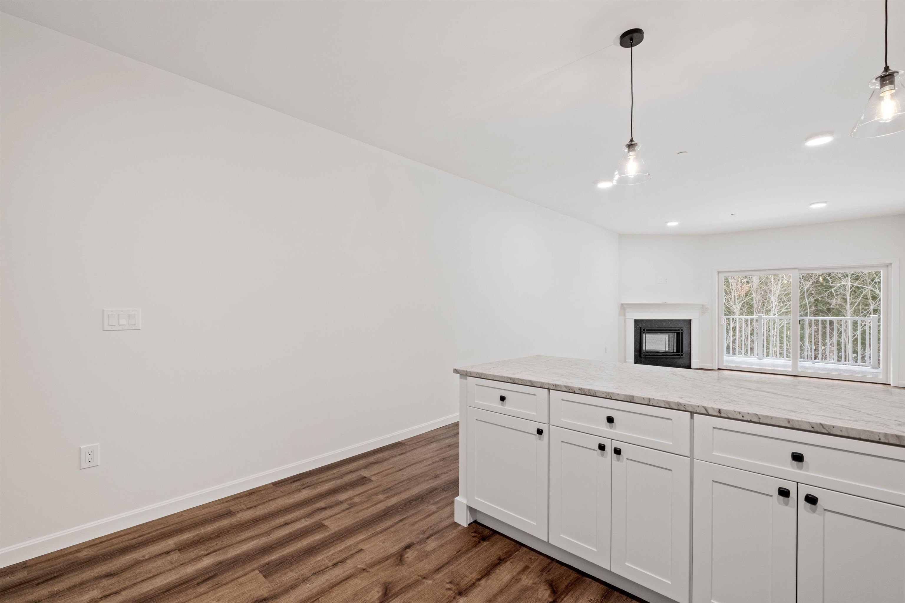 Lincoln, New Hampshire, 03251, United States, 3 Bedrooms Bedrooms, ,2 BathroomsBathrooms,Residential,For Sale,1937104