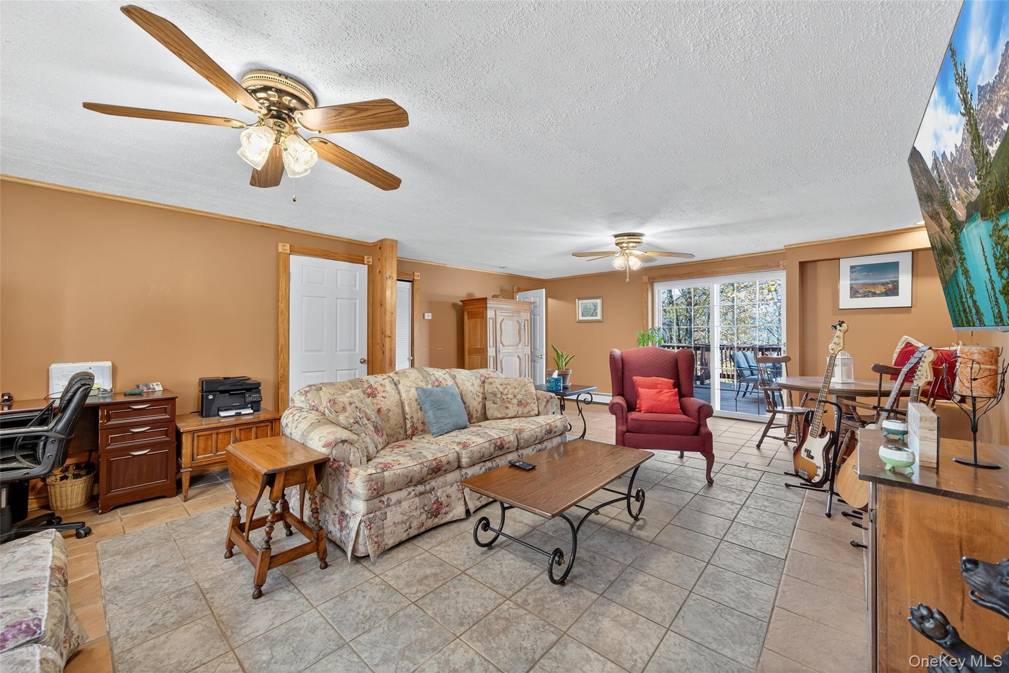 Wallkill, New York, 12589, United States, 4 Bedrooms Bedrooms, ,3 BathroomsBathrooms,Residential,For Sale,1989715