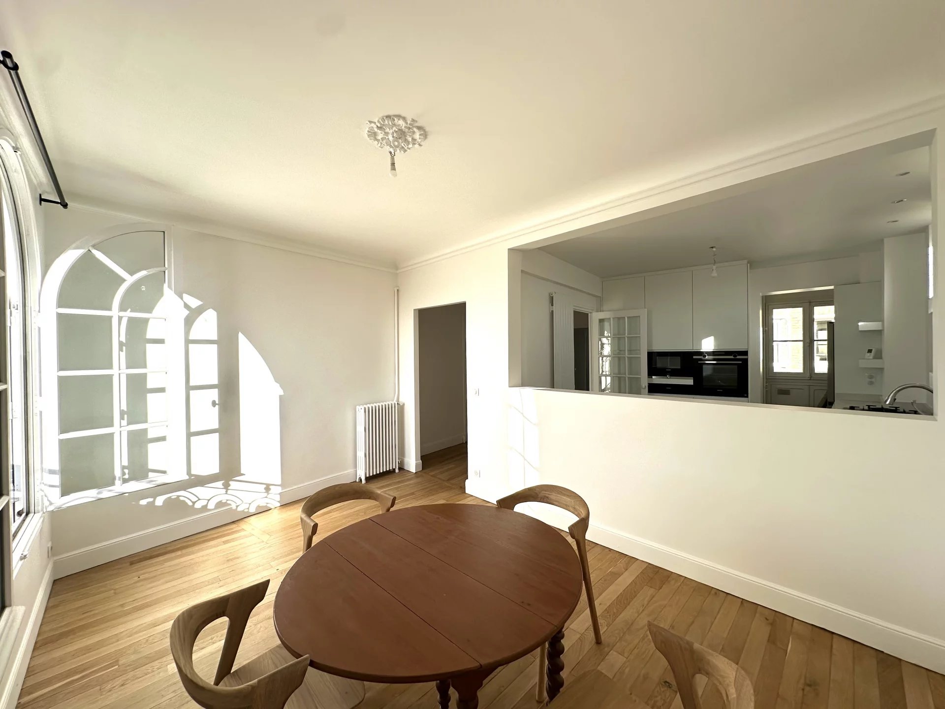 Le Vésinet, Île-de-France, 78110, FR, 2 Bedrooms Bedrooms, ,1 BathroomBathrooms,Residential,For Sale,2003303