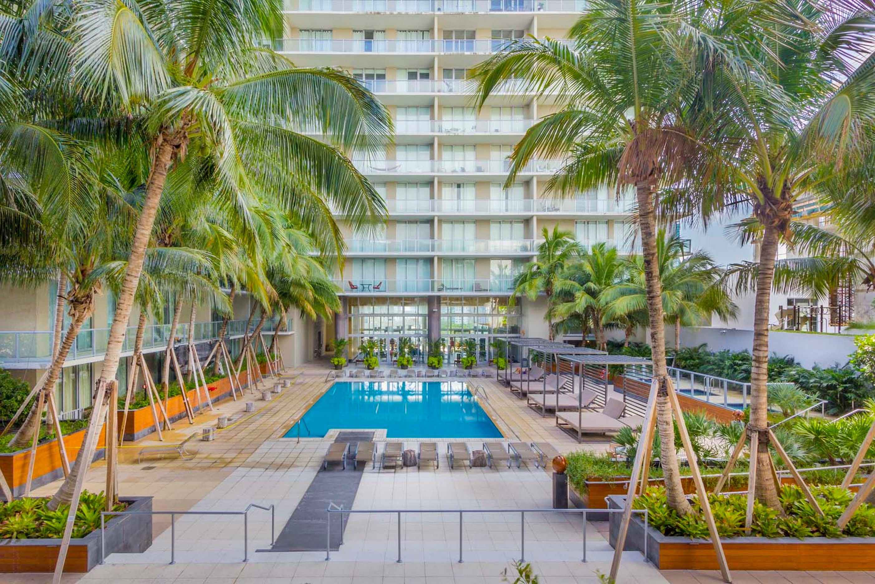  3470 E Coast Ave, Miami, FL, 33137 - 物件實景