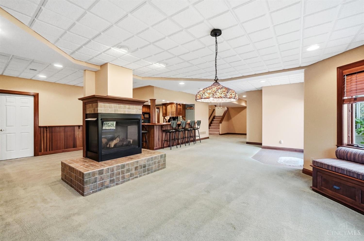 Anderson Twp, Ohio, 45230, United States, 5 Bedrooms Bedrooms, ,6 BathroomsBathrooms,Residential,For Sale,1988245