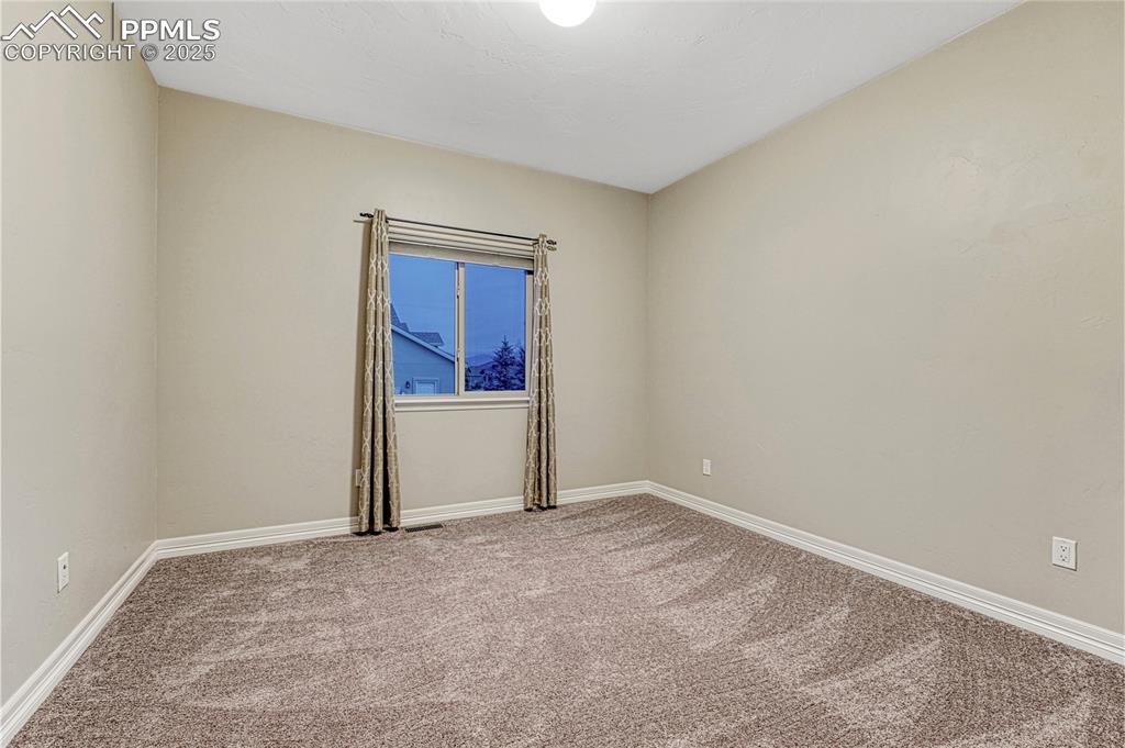Colorado Springs, Colorado, 80921, United States, 5 Bedrooms Bedrooms, ,4 BathroomsBathrooms,Residential,For Sale,1939279