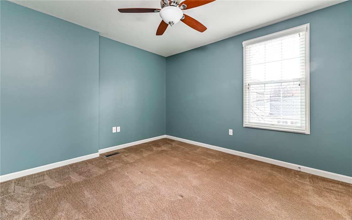 Richland, Pennsylvania, 15044, United States, 3 Bedrooms Bedrooms, ,3 BathroomsBathrooms,Residential,For Sale,1991819