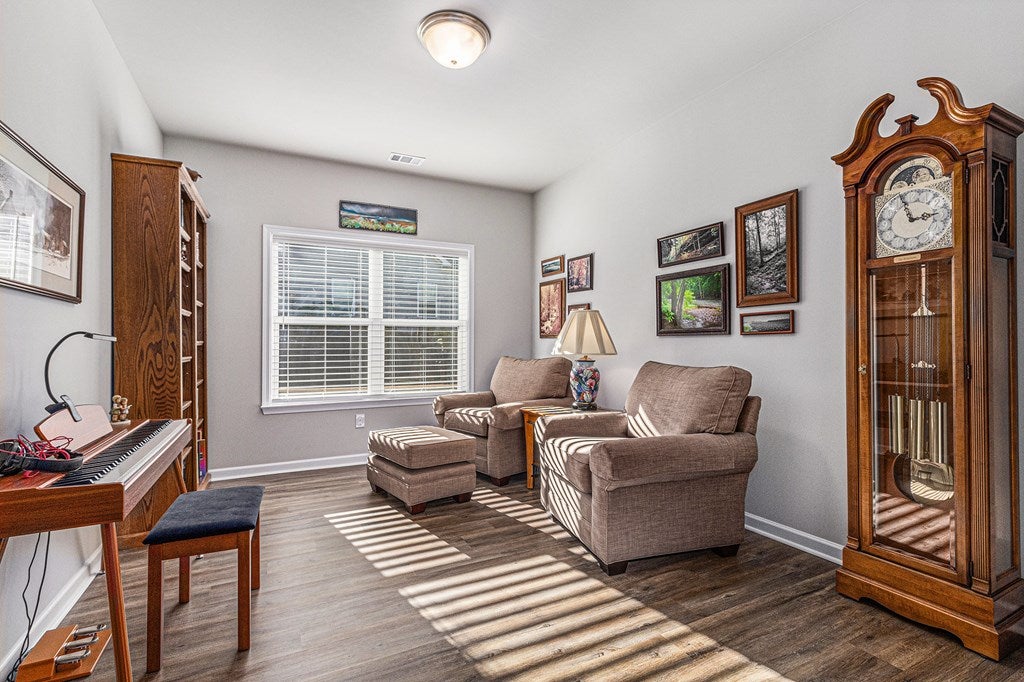 Dawsonville, Georgia, 30534, United States, 3 Bedrooms Bedrooms, ,2 BathroomsBathrooms,Residential,For Sale,1986839