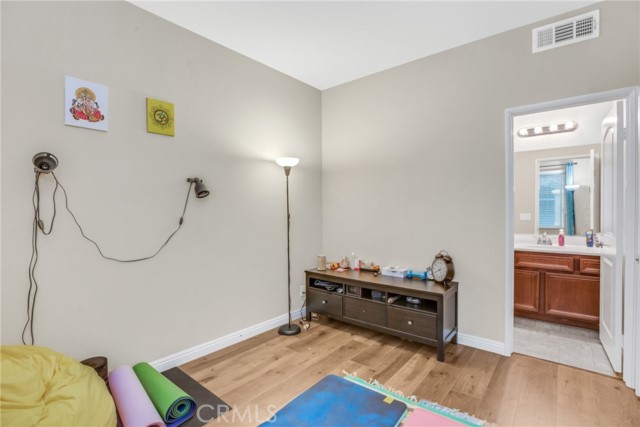 Lakewood, California, 90715, United States, 3 Bedrooms Bedrooms, ,4 BathroomsBathrooms,Residential,For Sale,1860565