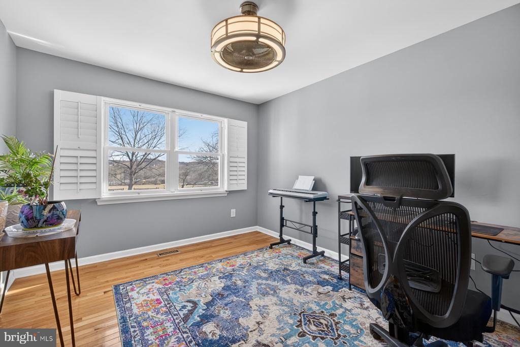 Adamstown, Maryland, 21710, United States, 3 Bedrooms Bedrooms, ,4 BathroomsBathrooms,Residential,For Sale,2012547