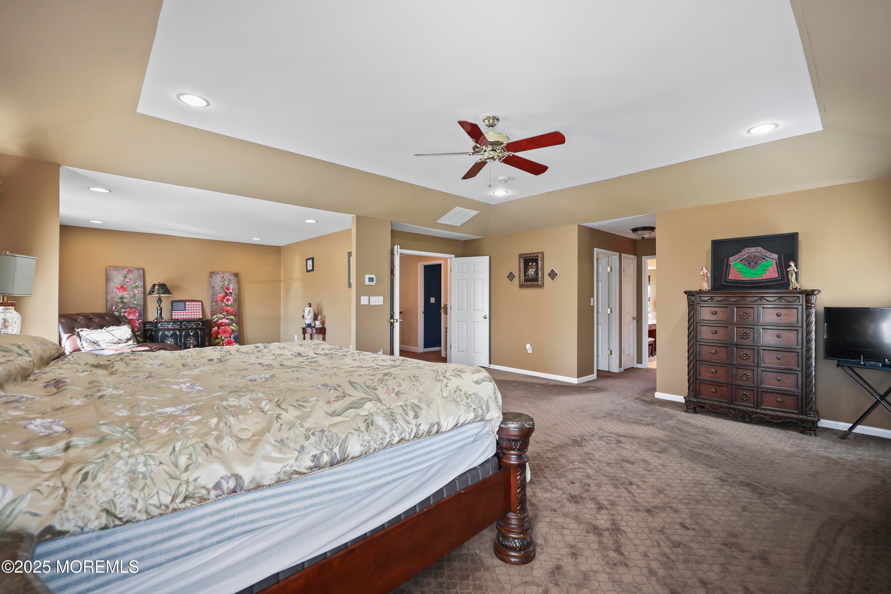 Freehold, New Jersey, 07728, United States, 5 Bedrooms Bedrooms, ,4 BathroomsBathrooms,Residential,For Sale,1983121