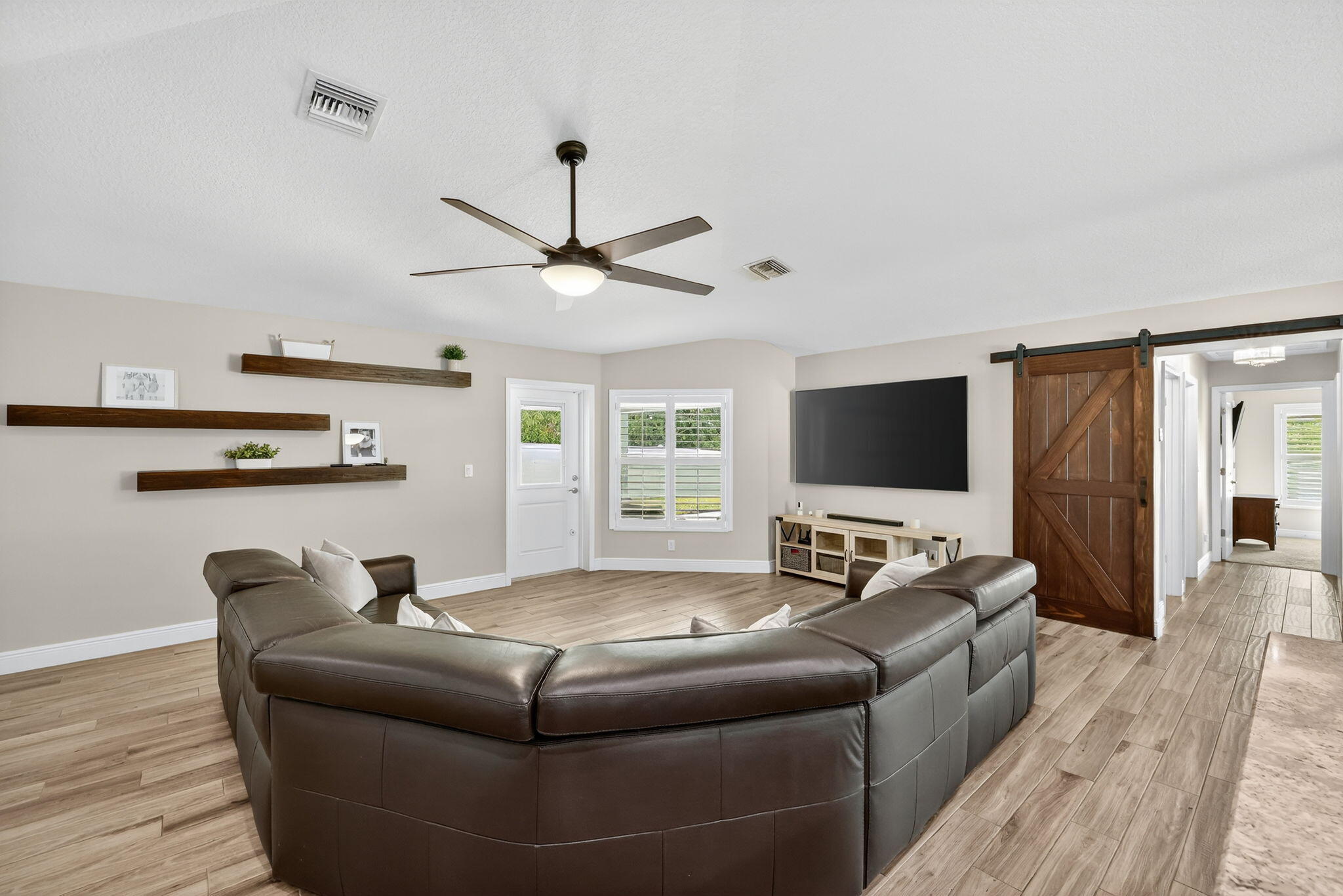 Port Saint Lucie, Florida, 34953, United States, 4 Bedrooms Bedrooms, ,2 BathroomsBathrooms,Residential,For Sale,1992941