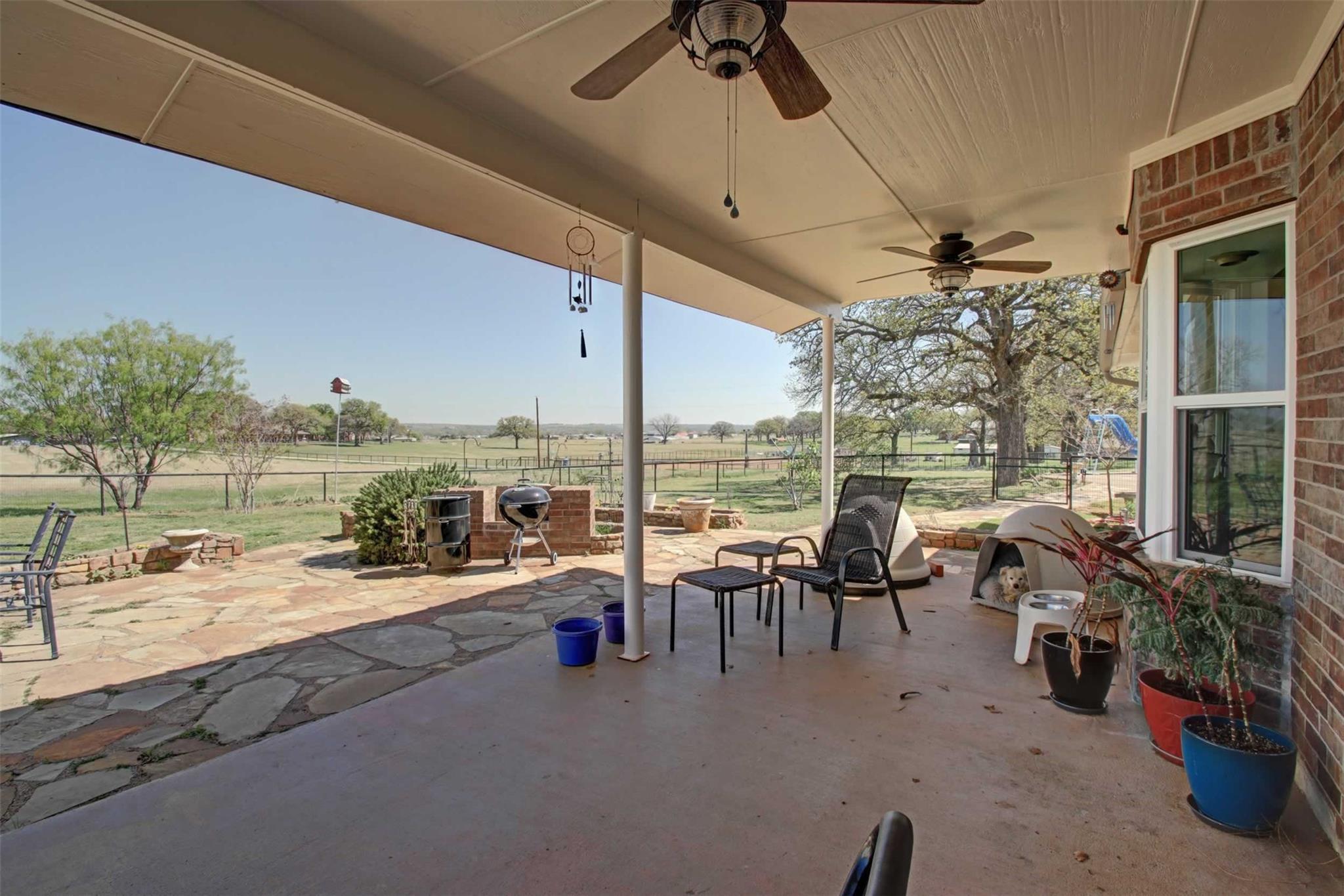 Springtown, Texas, 76082, United States, 3 Bedrooms Bedrooms, ,2 BathroomsBathrooms,Residential,For Sale,2049290