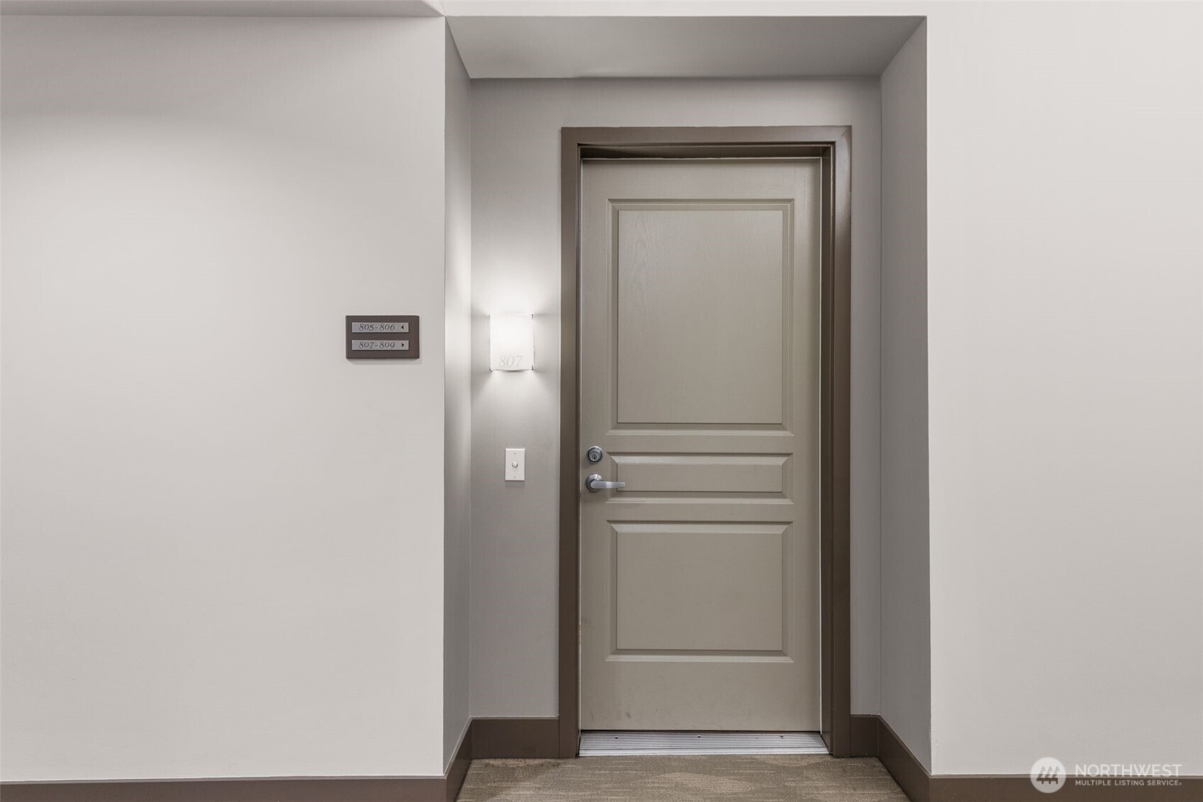 Seattle, Washington, 98121, United States, 1 Bedroom Bedrooms, ,1 BathroomBathrooms,Residential,For Sale,1896299