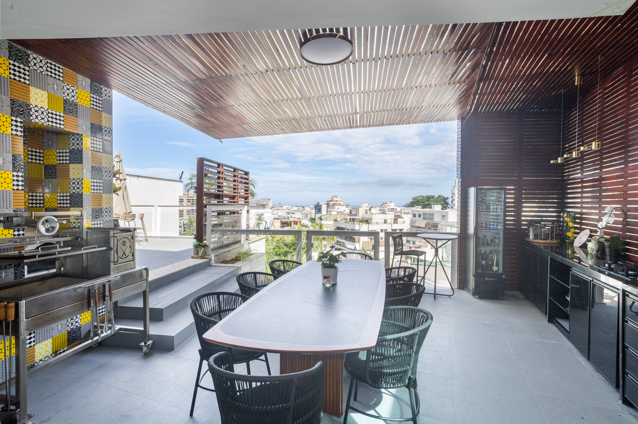  Modernist house with four suites and pool in Jardim Pernambuco - 物件實景