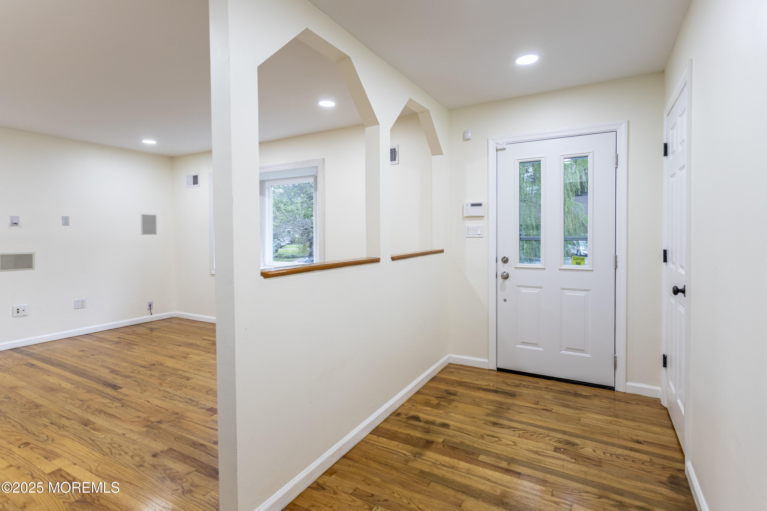 Toms River, New Jersey, 08757, United States, 5 Bedrooms Bedrooms, ,2 BathroomsBathrooms,Residential,For Sale,1981091