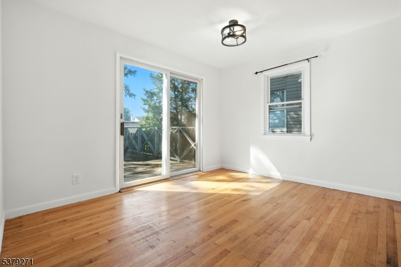 Kenilworth Boro, New Jersey, 07033-2046, United States, 3 Bedrooms Bedrooms, ,3 BathroomsBathrooms,Residential,For Sale,1977476