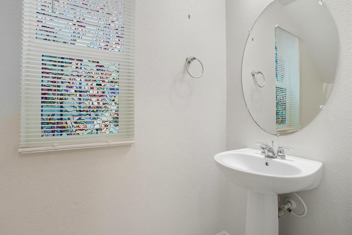 Elk Grove, California, 95758, United States, 3 Bedrooms Bedrooms, ,3 BathroomsBathrooms,Residential,For Sale,1961072