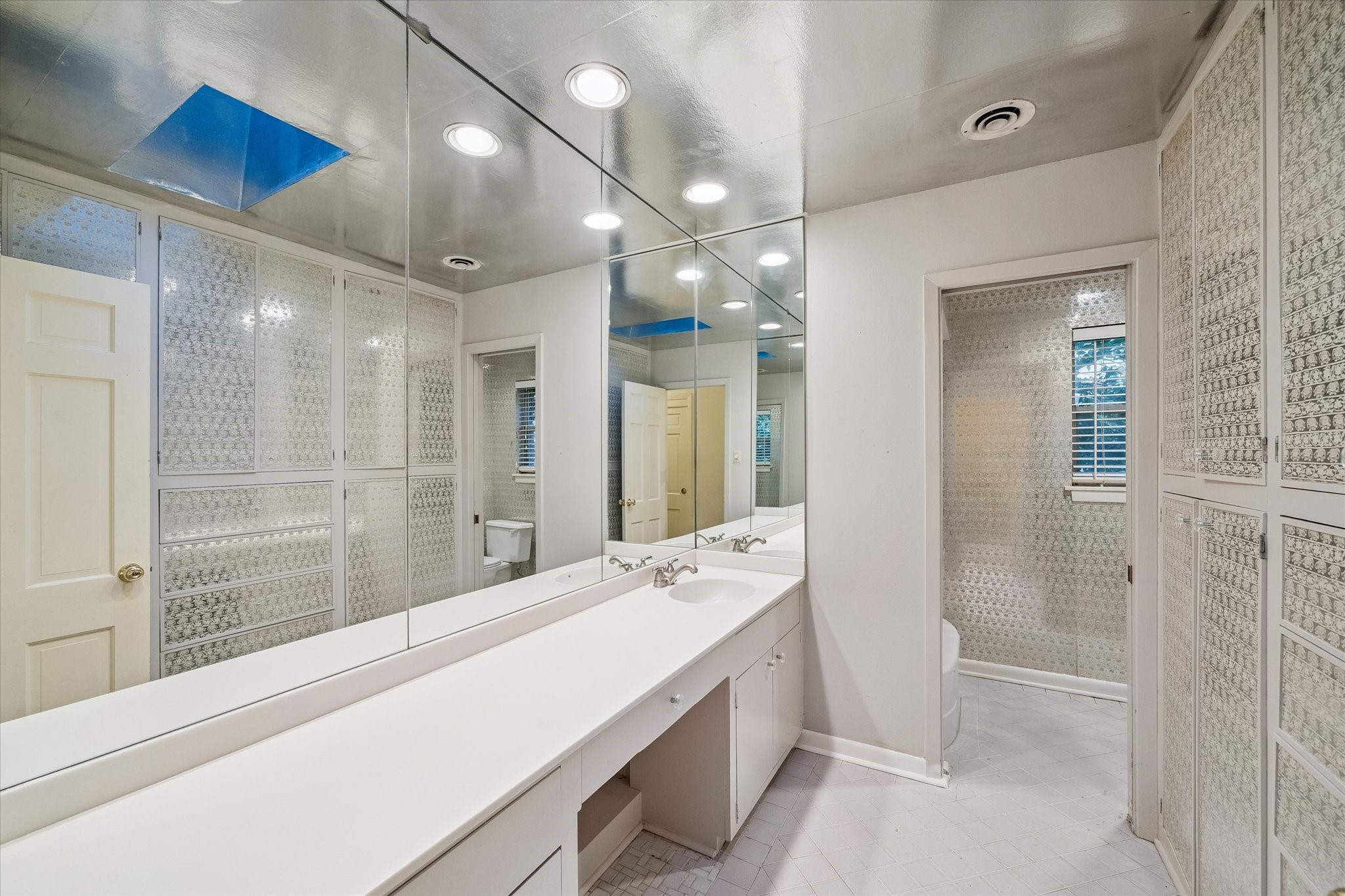  2126 Chimney Rock Road - 物件實景