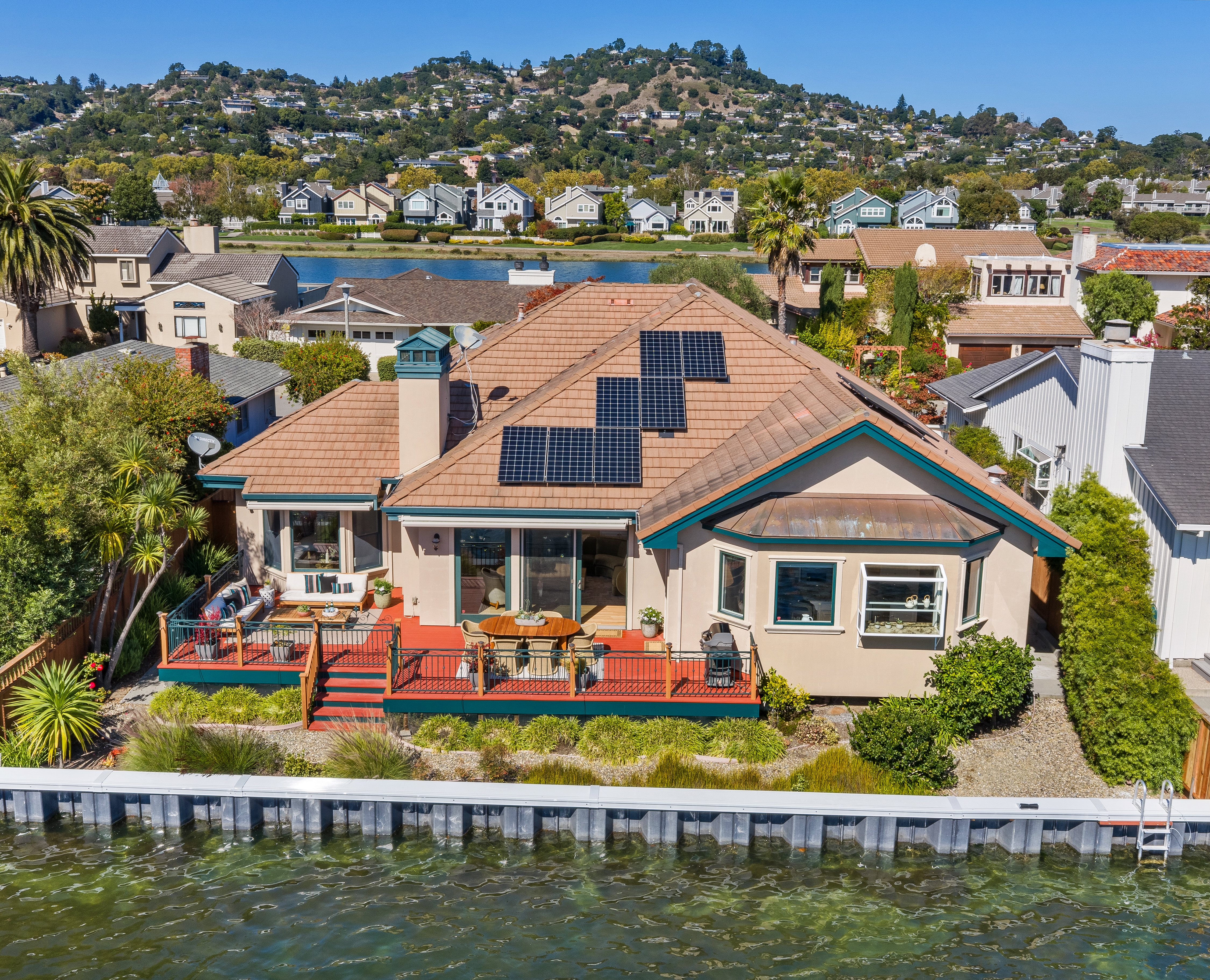  Waterfront Living on the Larkspur Lagoon - 物件實景