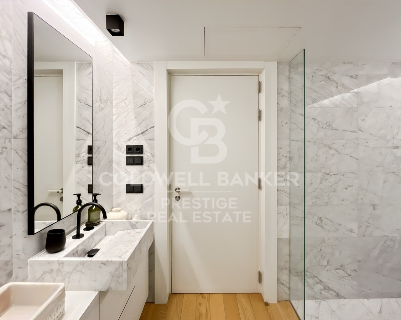 Barcelona, Catalonia, ES, 2 Bedrooms Bedrooms, ,3 BathroomsBathrooms,Residential,For Sale,1988034