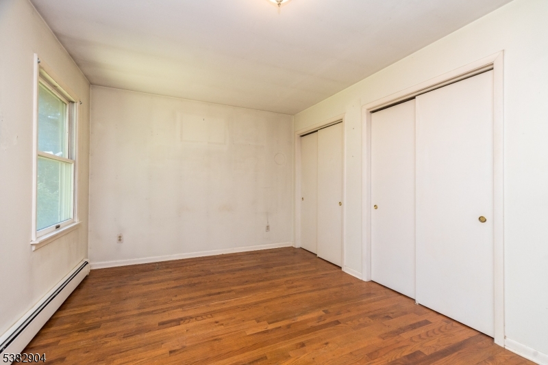 Kingwood Twp., New Jersey, 08867-4402, United States, 4 Bedrooms Bedrooms, ,3 BathroomsBathrooms,Residential,For Sale,1940654