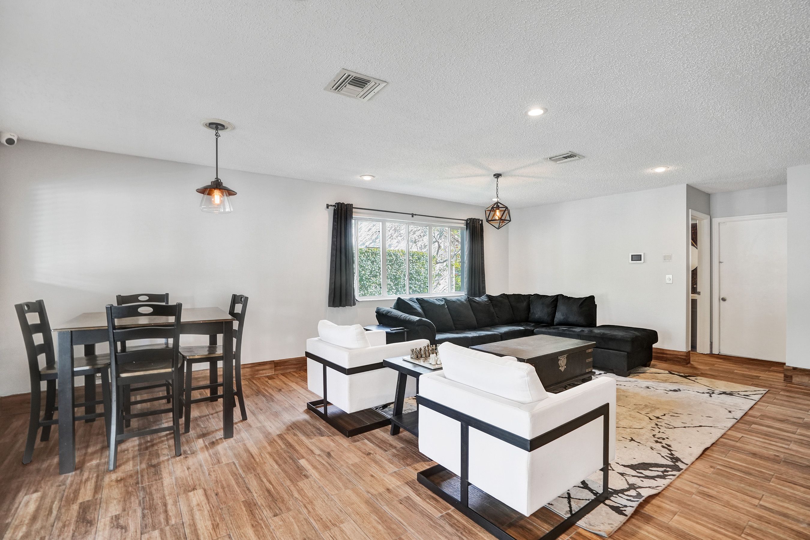  19321 NW 10th Street, Pembroke Pines, FL, 33029 - 物件實景