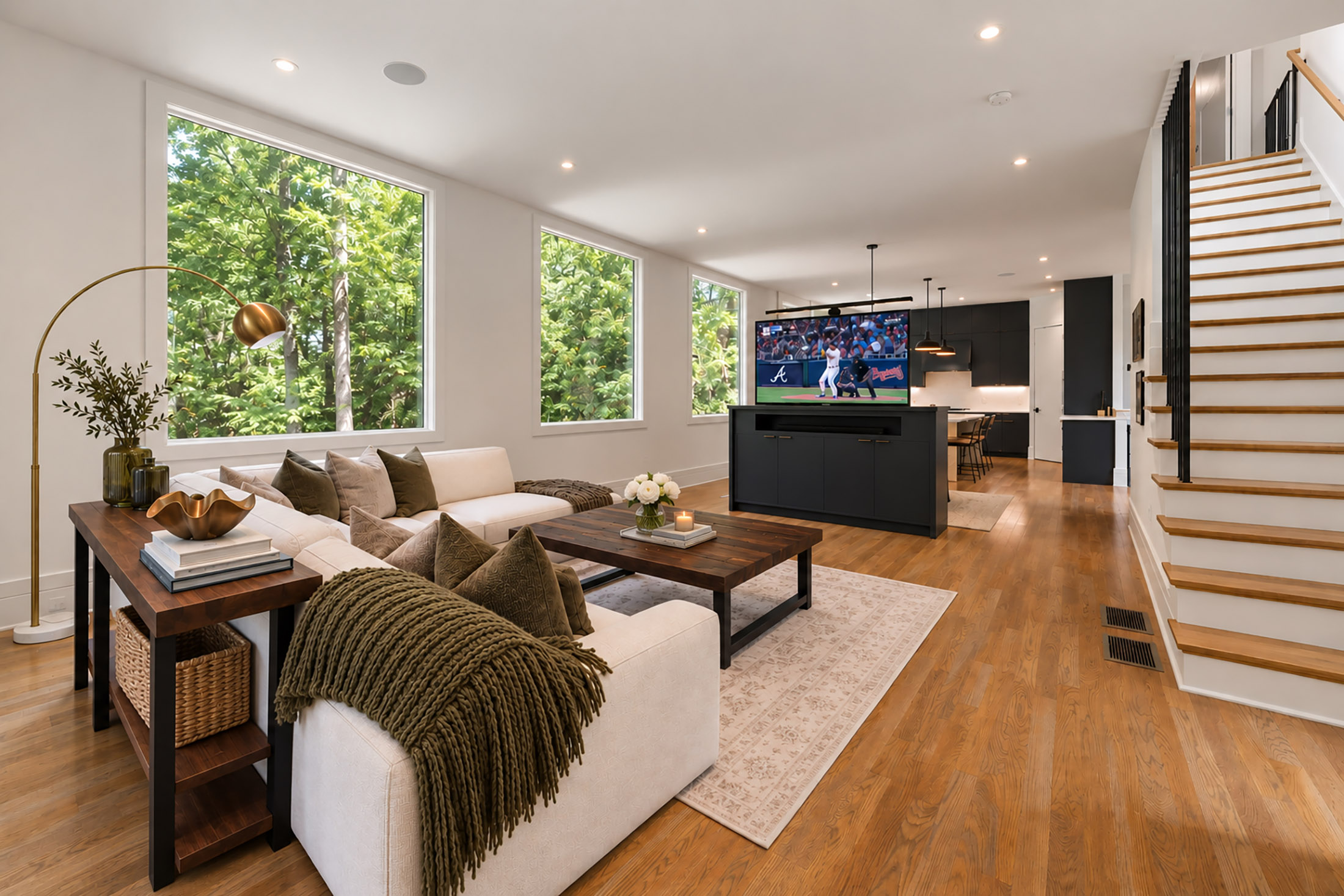  Striking Modern Home Offers Effortless Indoor-Outdoor Living - 物件實景