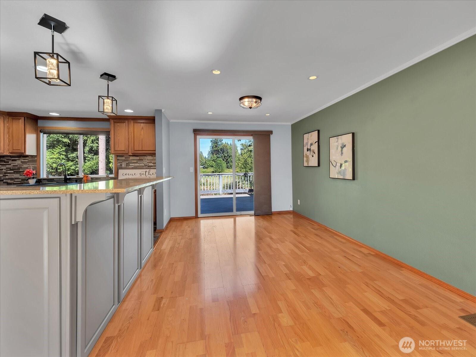 BOTHELL, Washington, 98012, United States, 4 Bedrooms Bedrooms, ,3 BathroomsBathrooms,Residential,For Sale,1916701