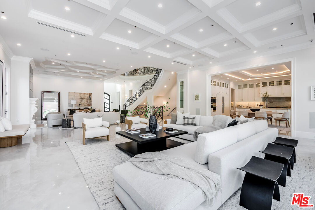 Beverly Hills, California, 90210, United States, 6 Bedrooms Bedrooms, ,12 BathroomsBathrooms,Residential,For Sale,1865227