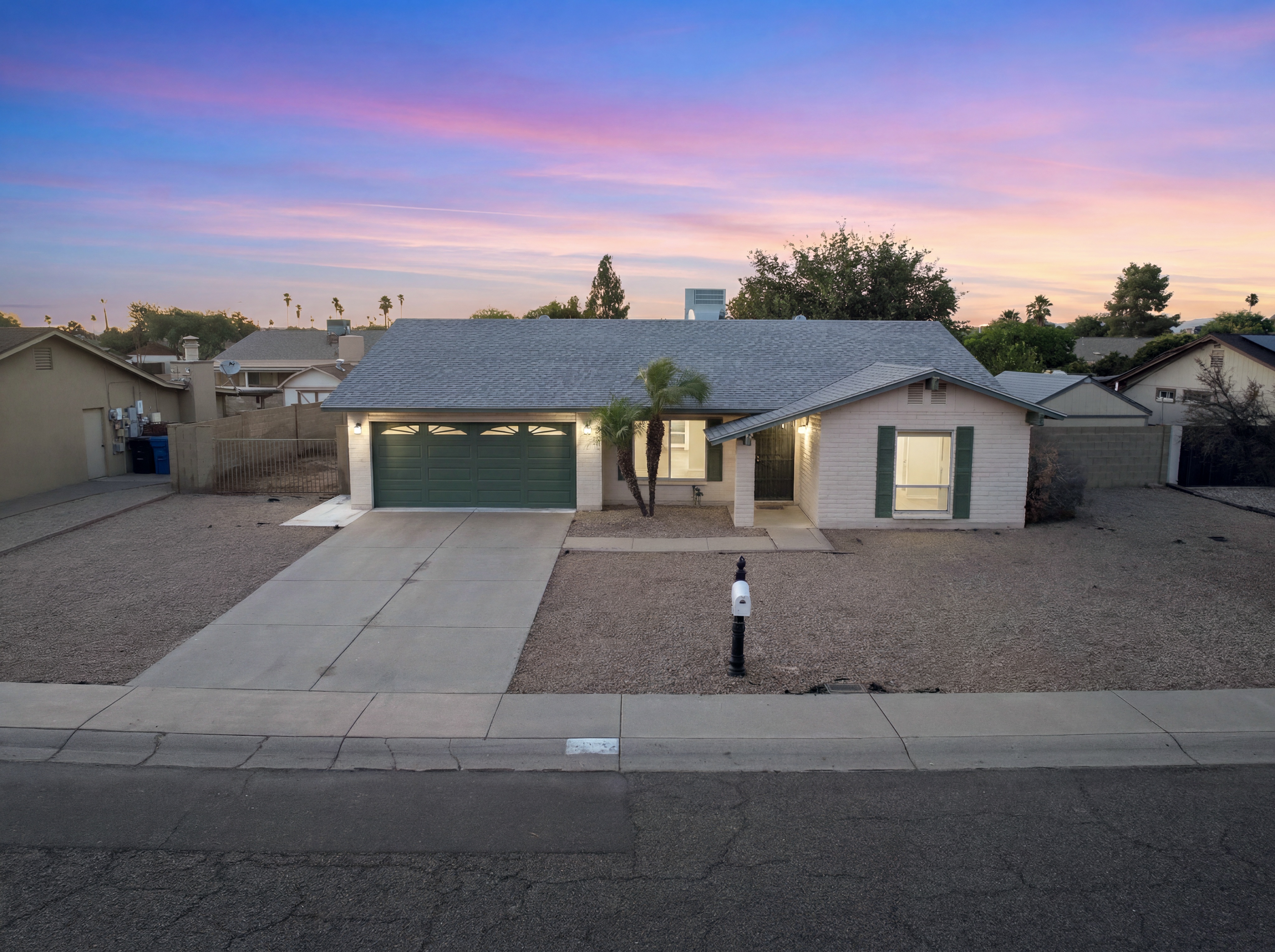  1434 West Kerry Lane  Phoenix, AZ - 物件實景