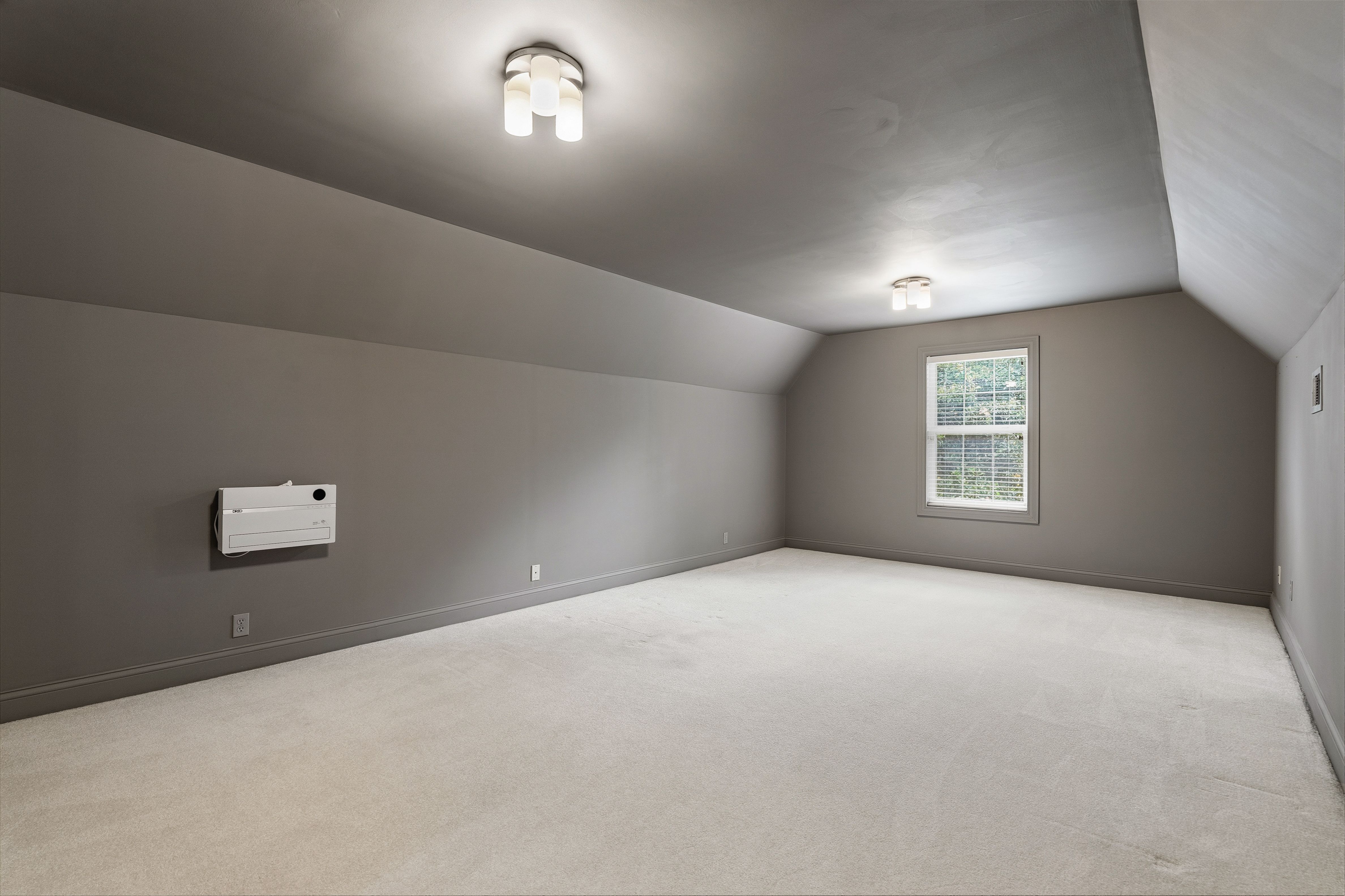 4713 Lyons View Pike, Knoxville, TN 37919 - 物件實景
