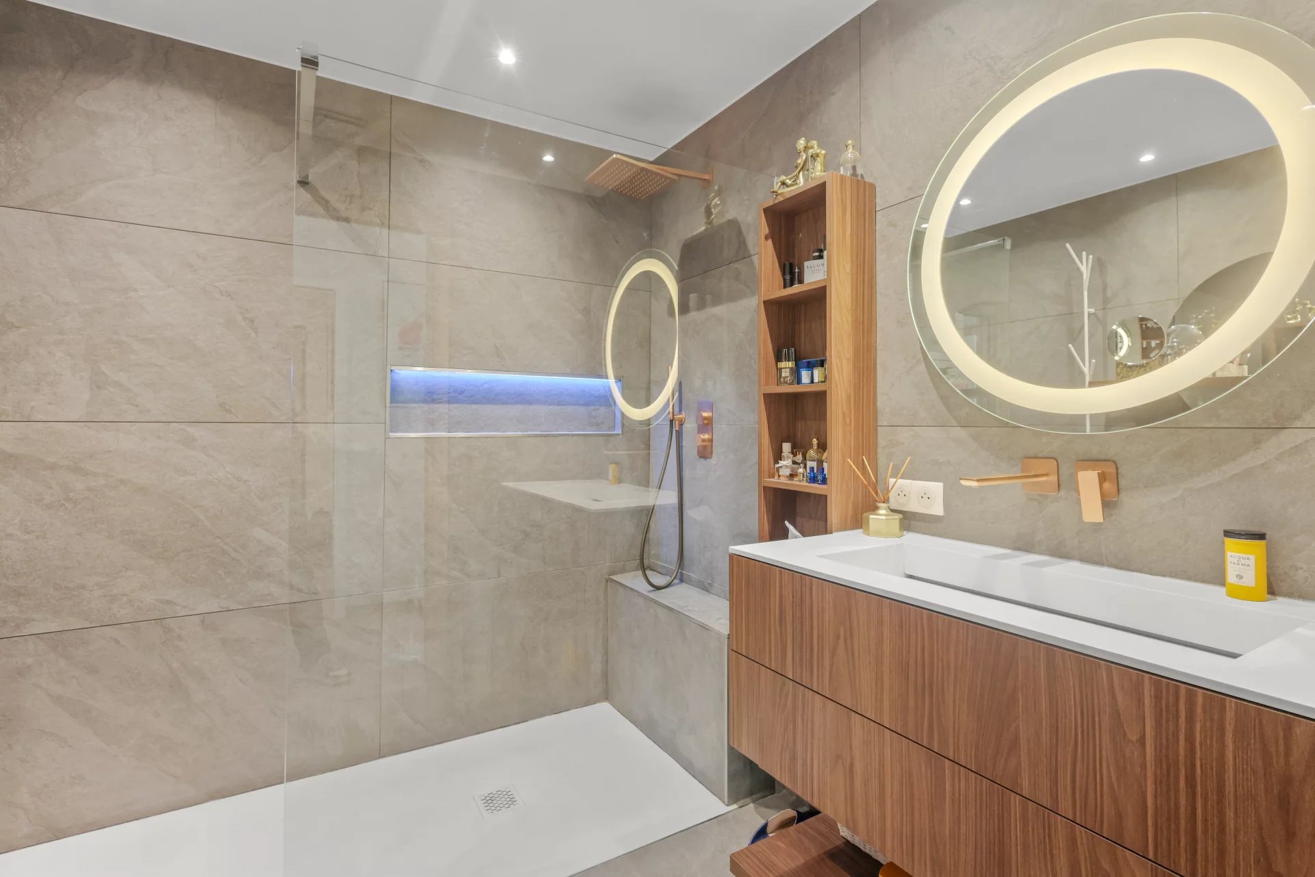 Golfe-Juan, Provence-Alpes-Côte d’Azur, 06220, FR, 1 Bedroom Bedrooms, ,1 BathroomBathrooms,Residential,For Sale,1999764