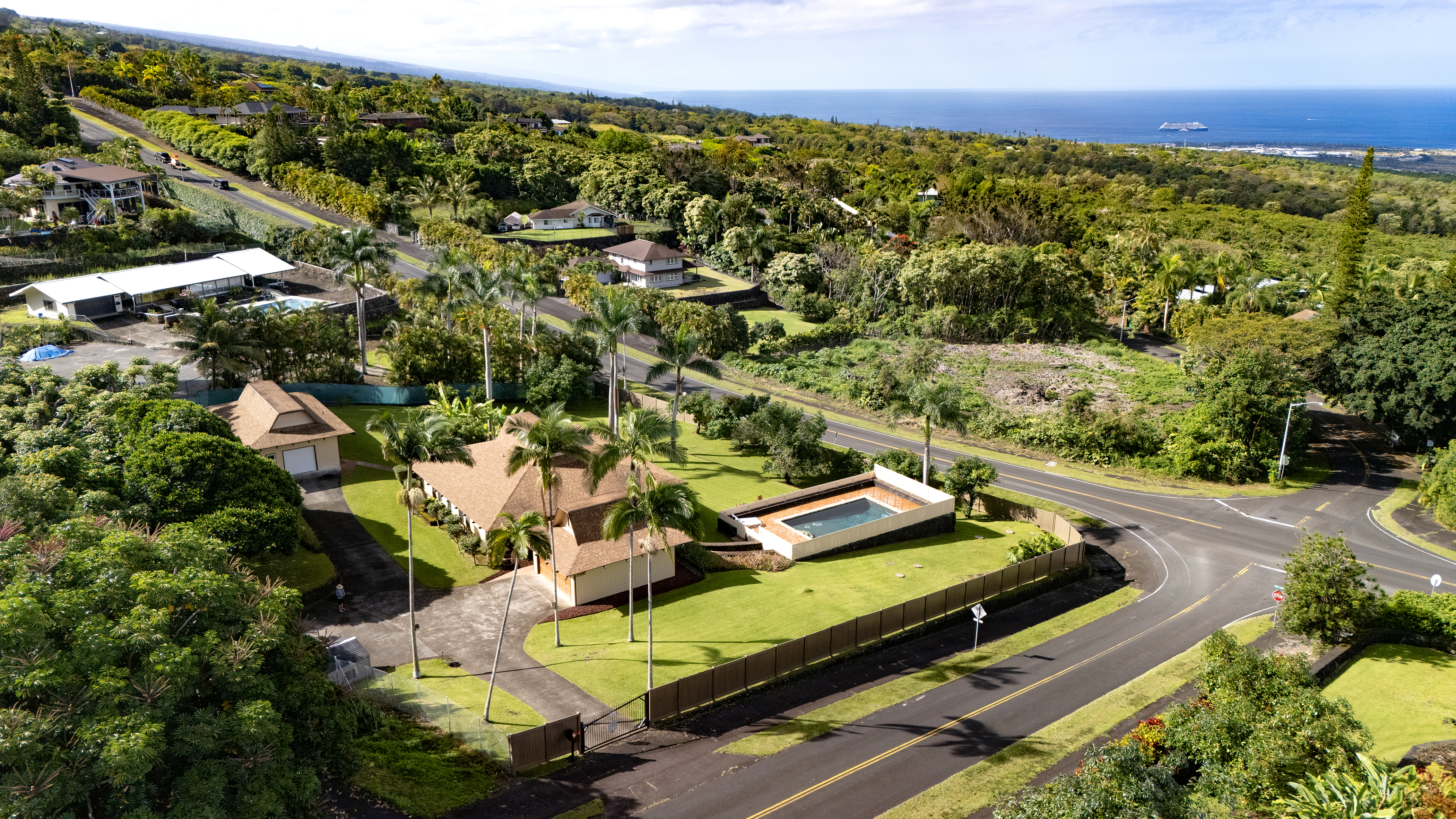 Kailua-Kona, Hawaii, 96740, United States, 3 Bedrooms Bedrooms, ,3 BathroomsBathrooms,Residential,For Sale,1827078