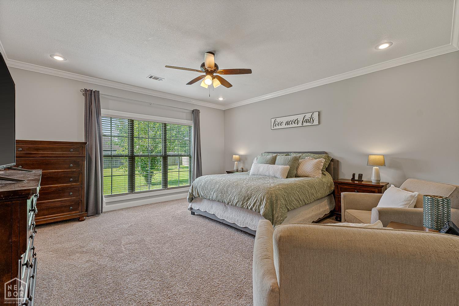 Jonesboro, Arkansas, 72404, United States, 5 Bedrooms Bedrooms, ,4 BathroomsBathrooms,Residential,For Sale,1978378