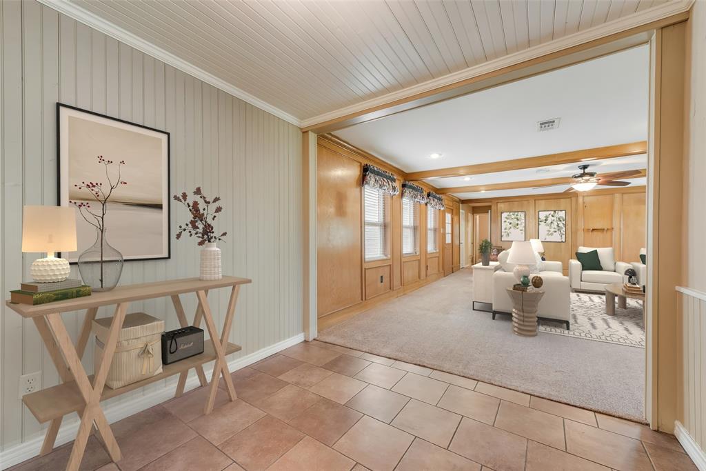 Kaufman, Texas, 75142, United States, 5 Bedrooms Bedrooms, ,3 BathroomsBathrooms,Residential,For Sale,1901680